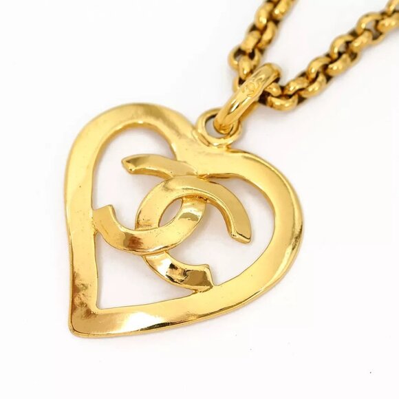 CHANEL CC Logos Heart Pendant Necklace 24" Gold Tone 95P Auth l11382 - Picture 15 of 16